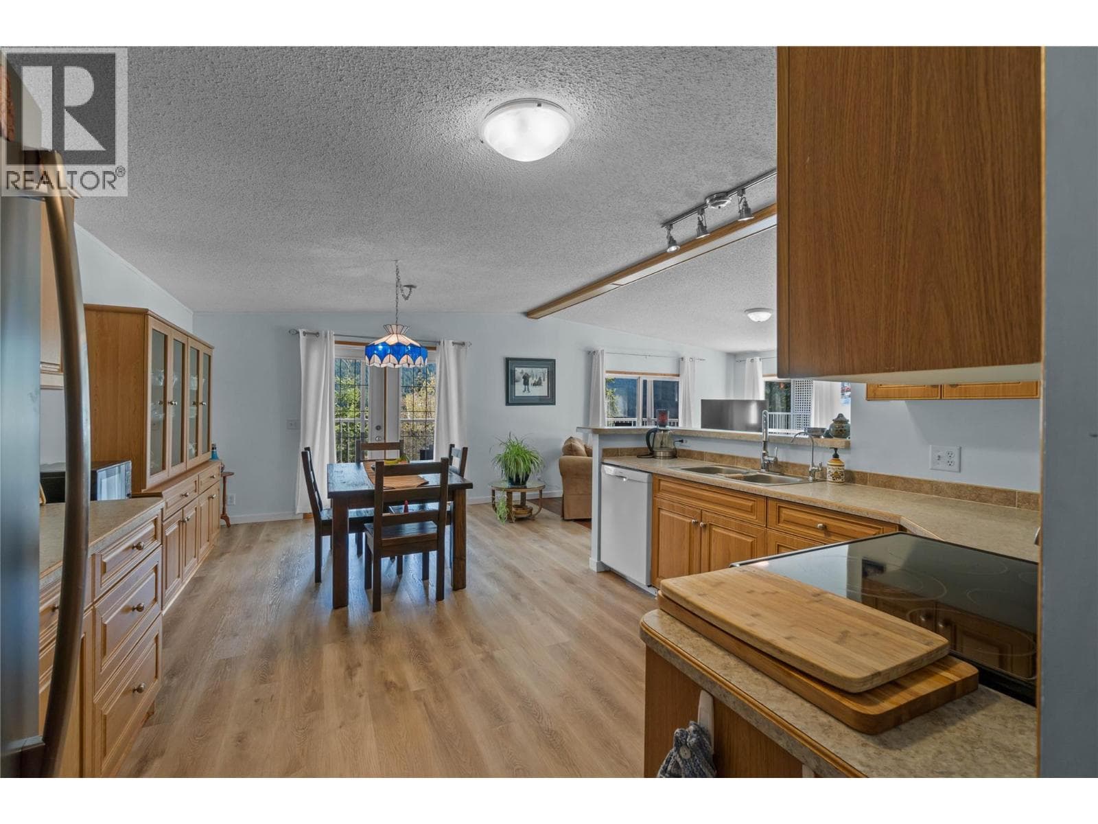 1885 Tappen Notch Hill Road Unit# 2 photo 5