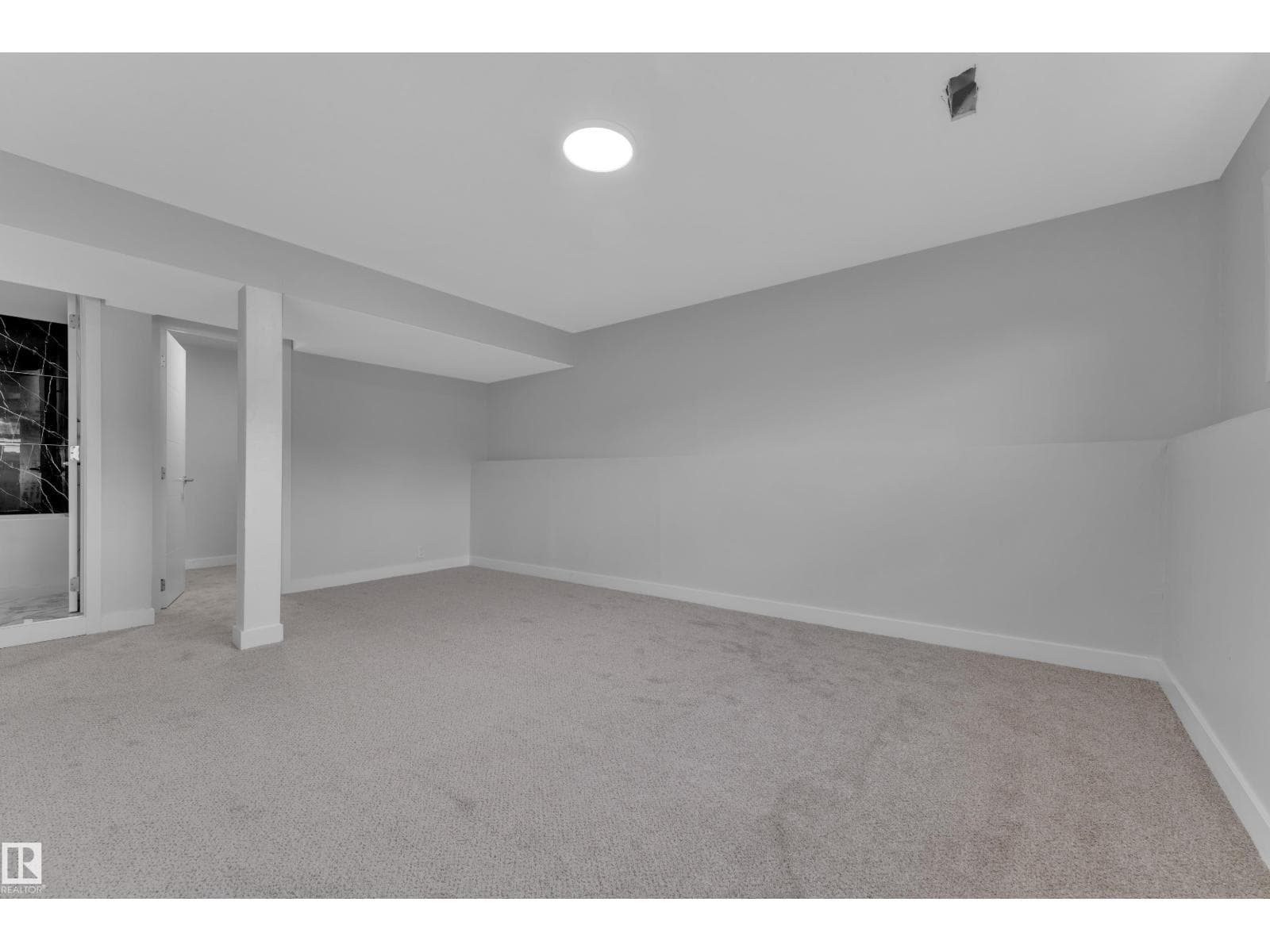 5118 17A AVE NW photo 5