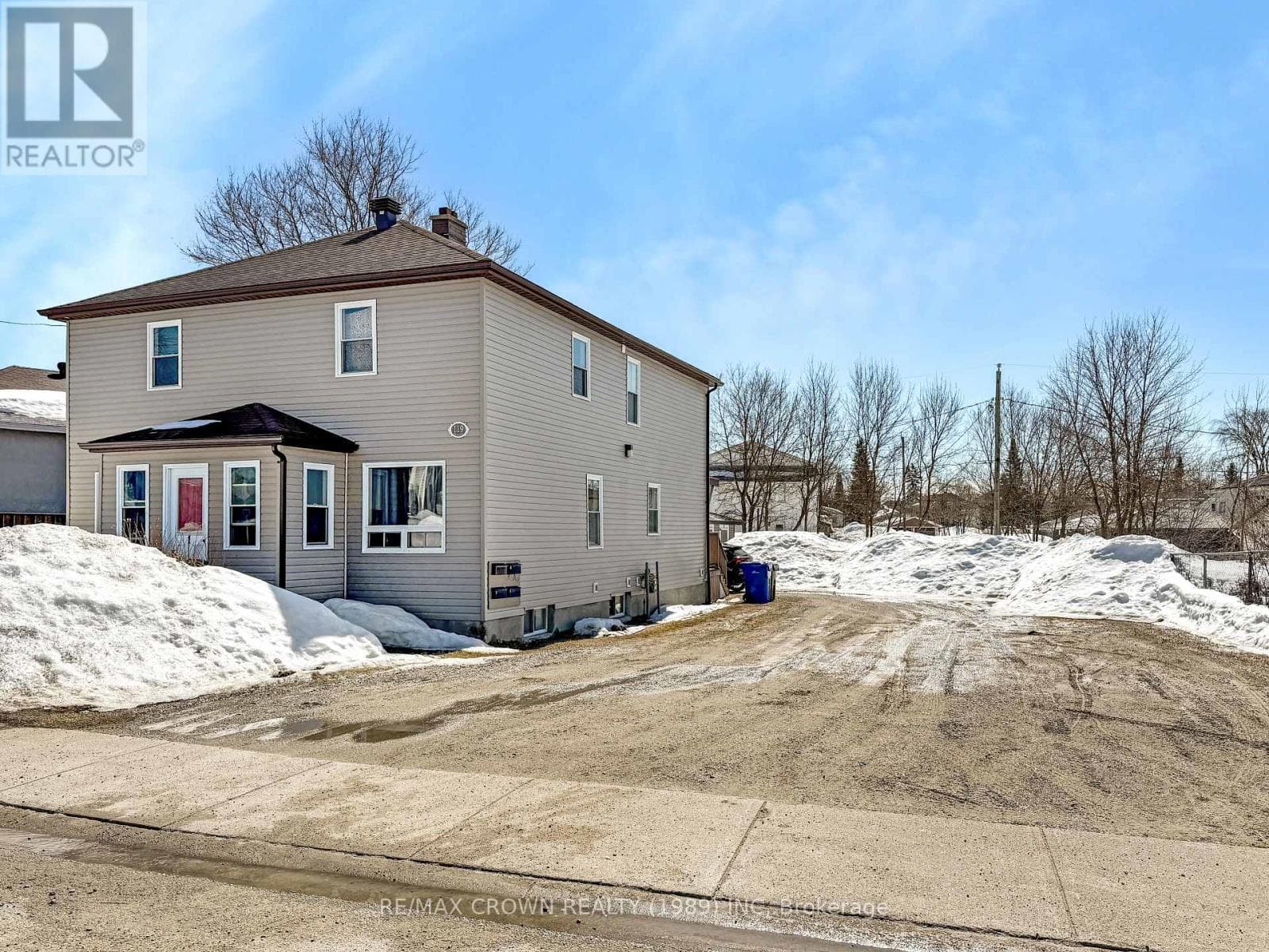 8 bed 5 bath multi-family at 119 BYNG AVENUE — $370,000
