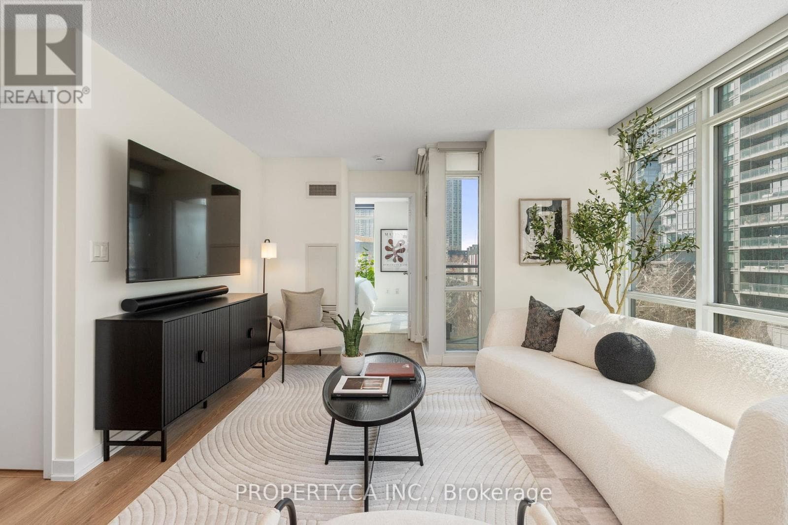 503 - 11 BRUNEL COURT photo 5