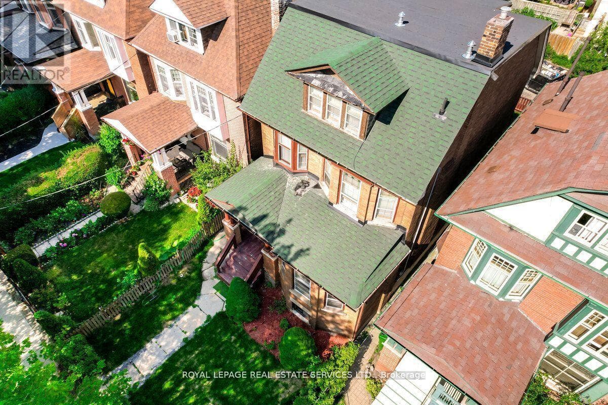 31 TYNDALL AVENUE photo 2