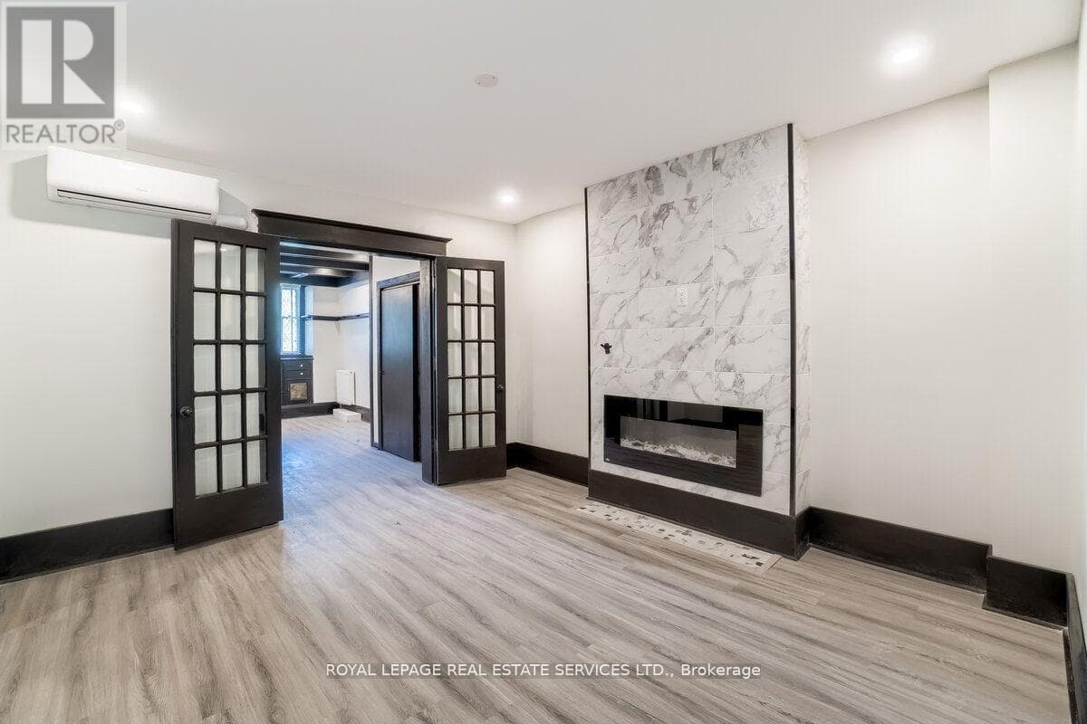 31 TYNDALL AVENUE photo 4