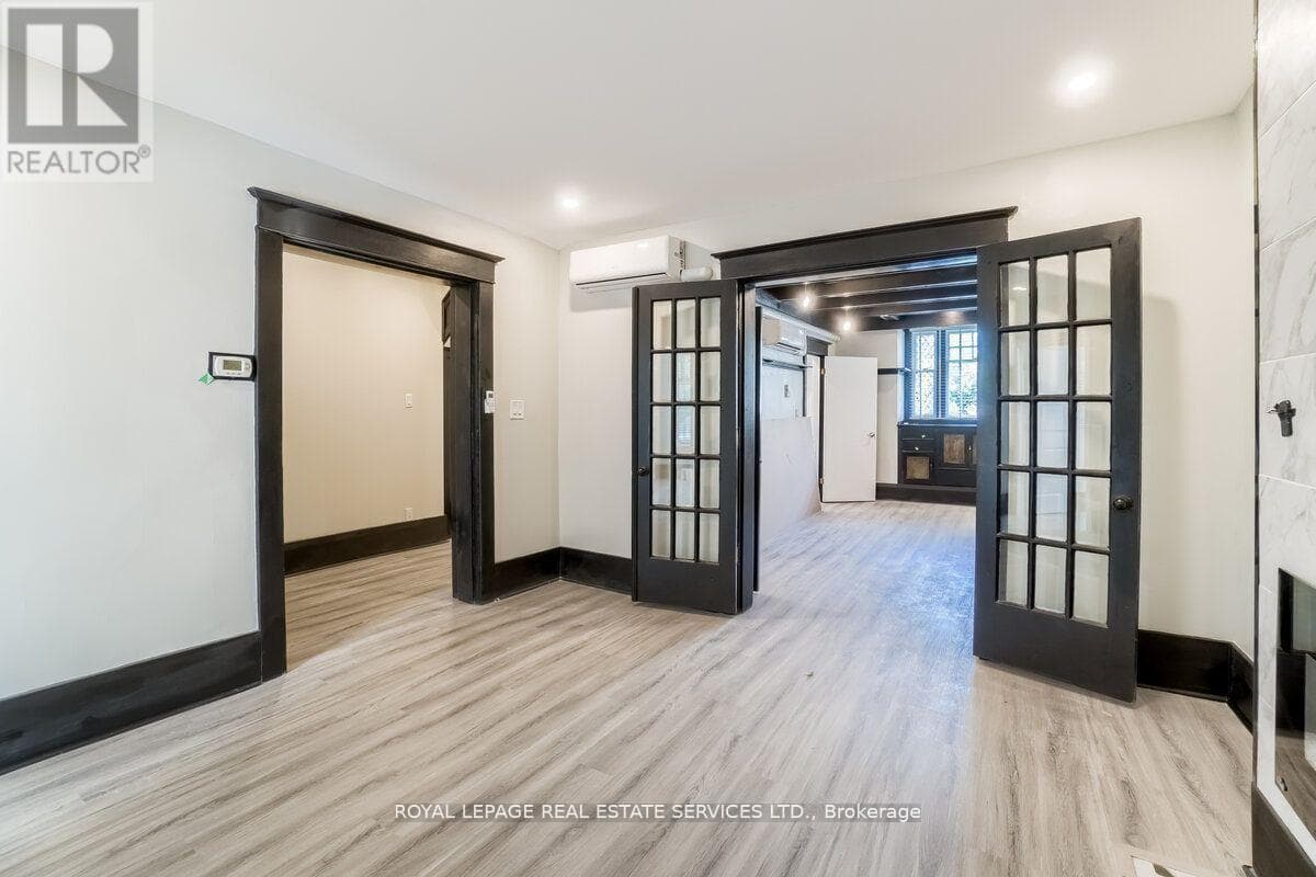 31 TYNDALL AVENUE photo 5