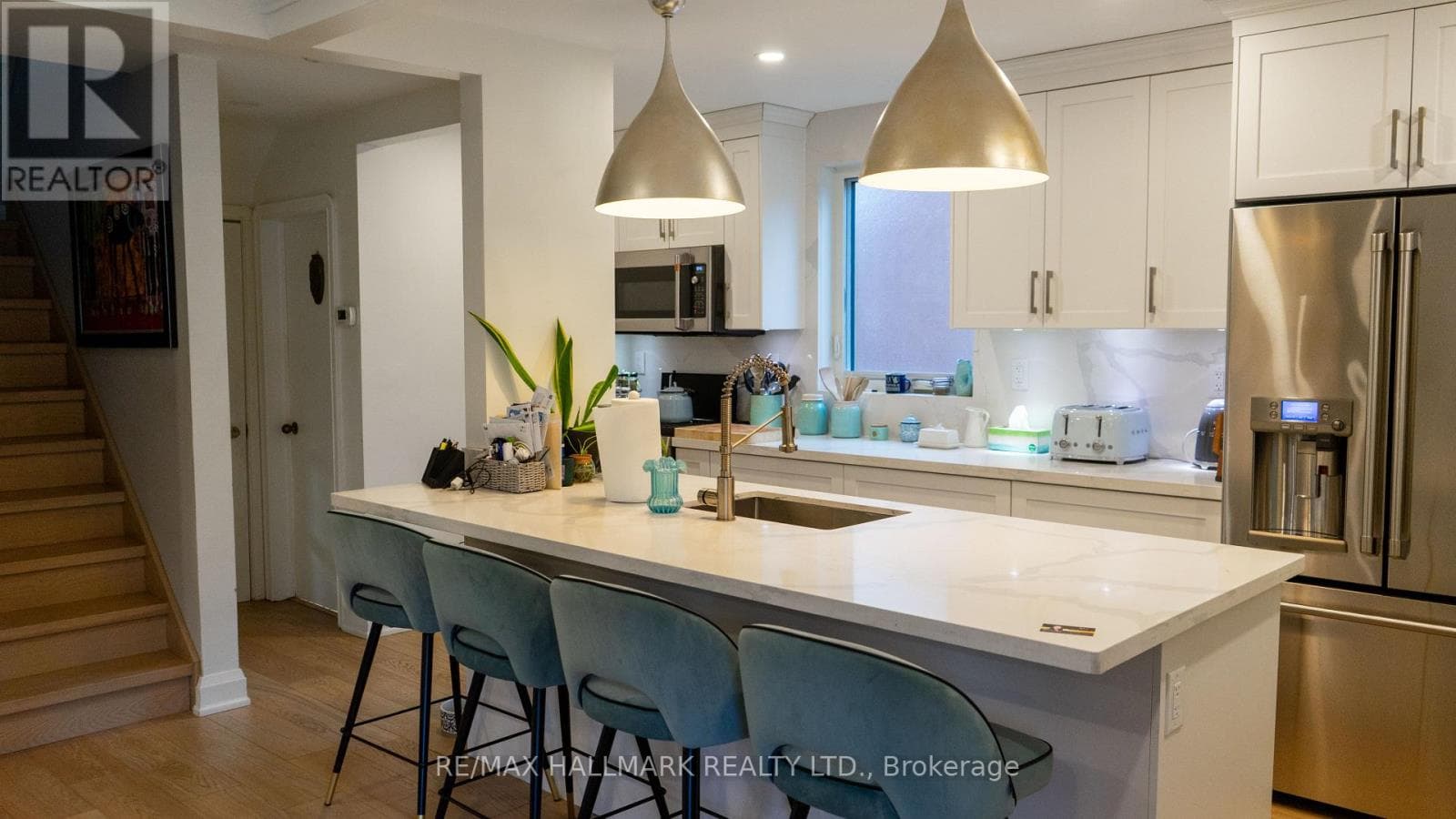 2 bed 3 bath single family at 203 ELMHURST AVENUE — $1,148,000