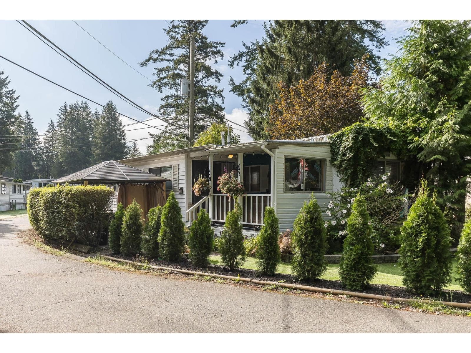 51 20071 24 AVENUE photo 2