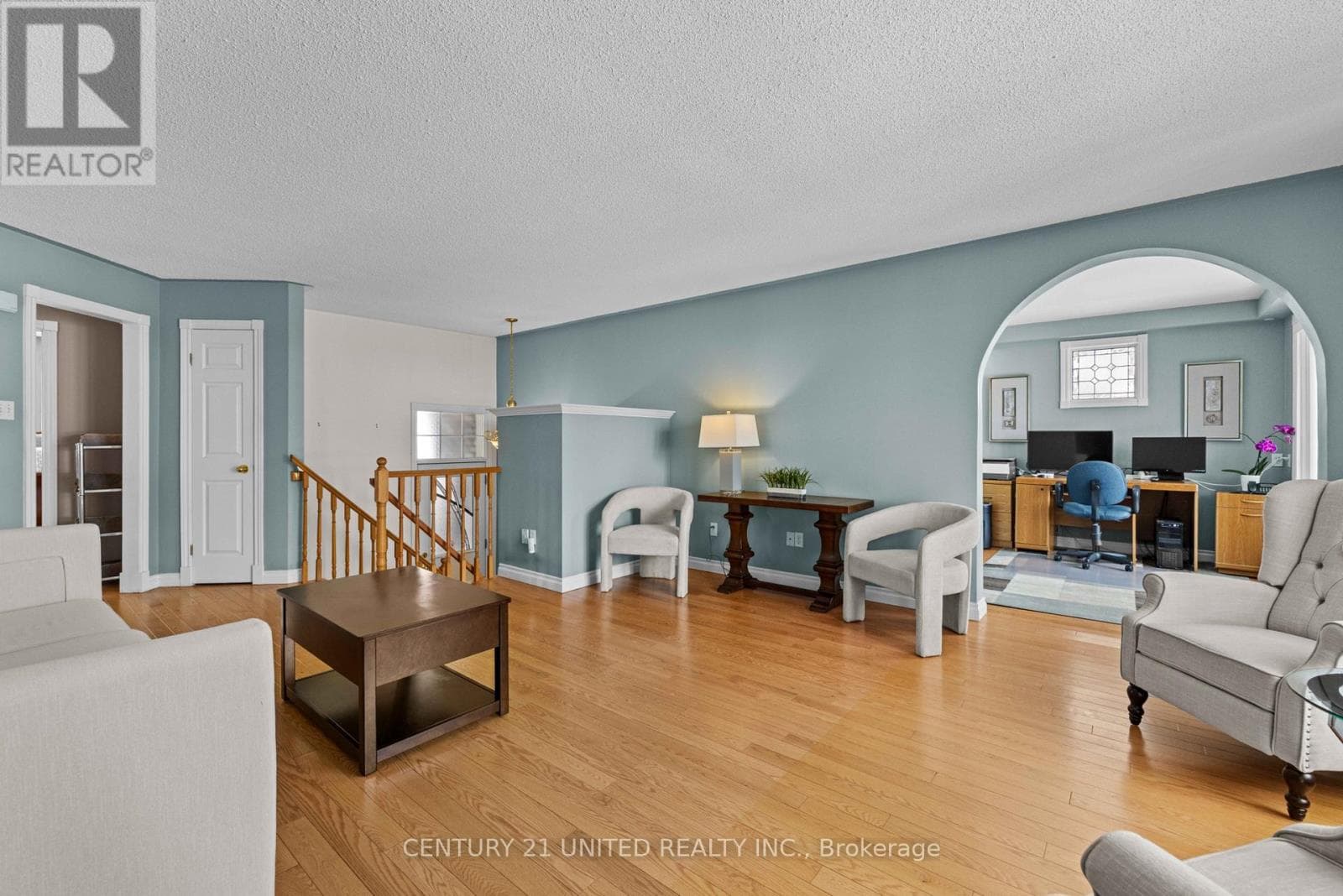 640 BREALEY DRIVE photo 4