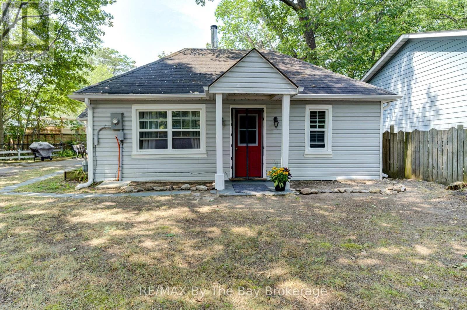 3 bed 1 bath single family at 110 24TH STREET N — $489,000