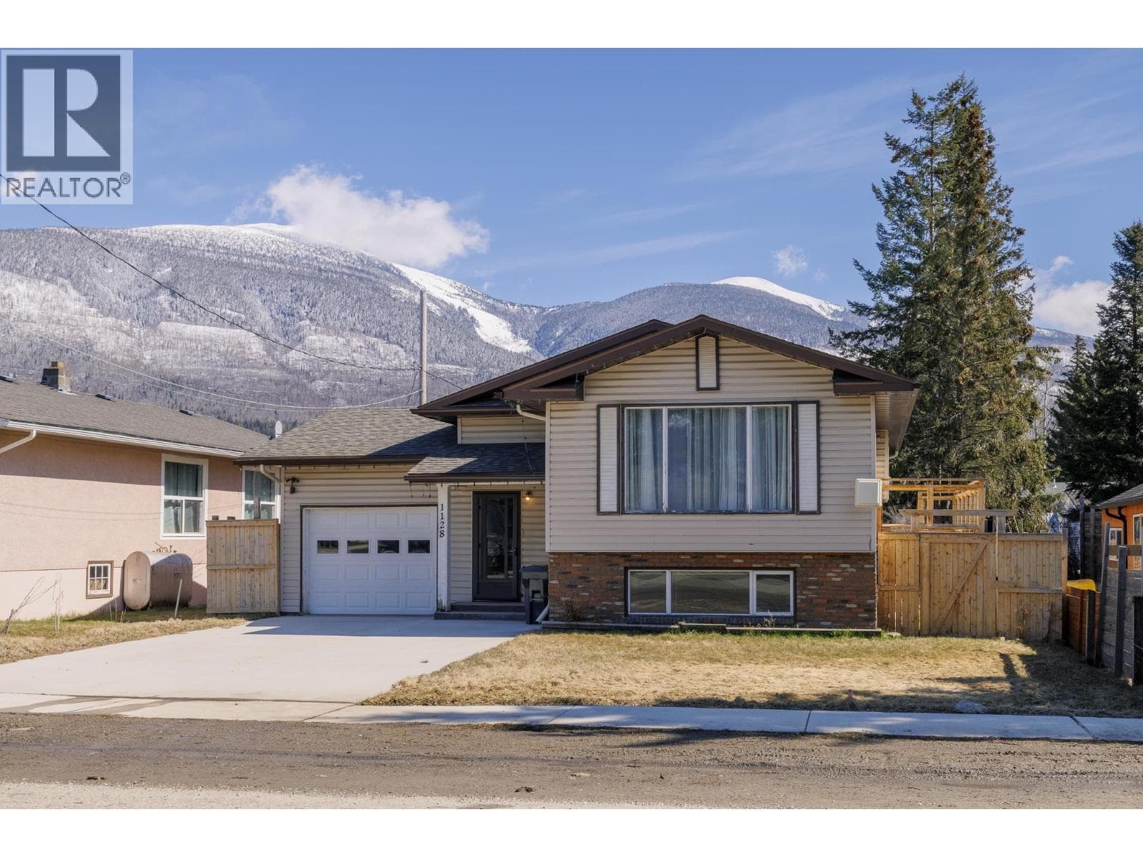 4 bed 2 bath single family at 1128 3RD AVENUE — $345,000