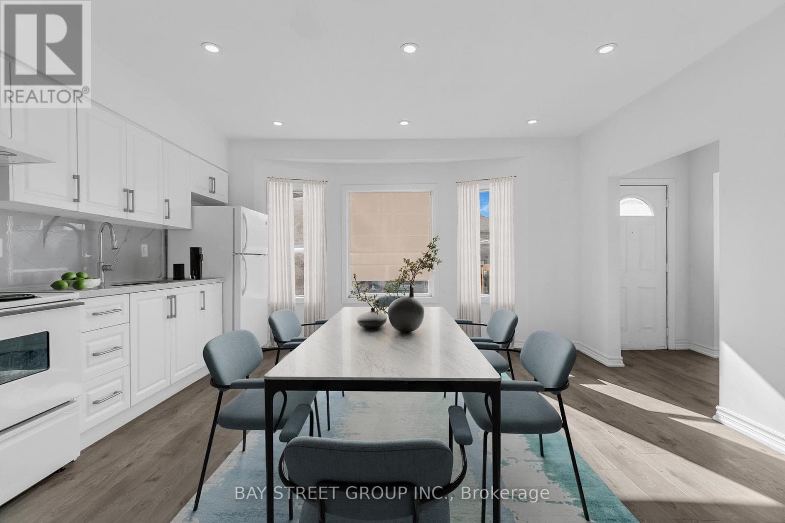 280-282 CAMPBELL AVENUE photo 2