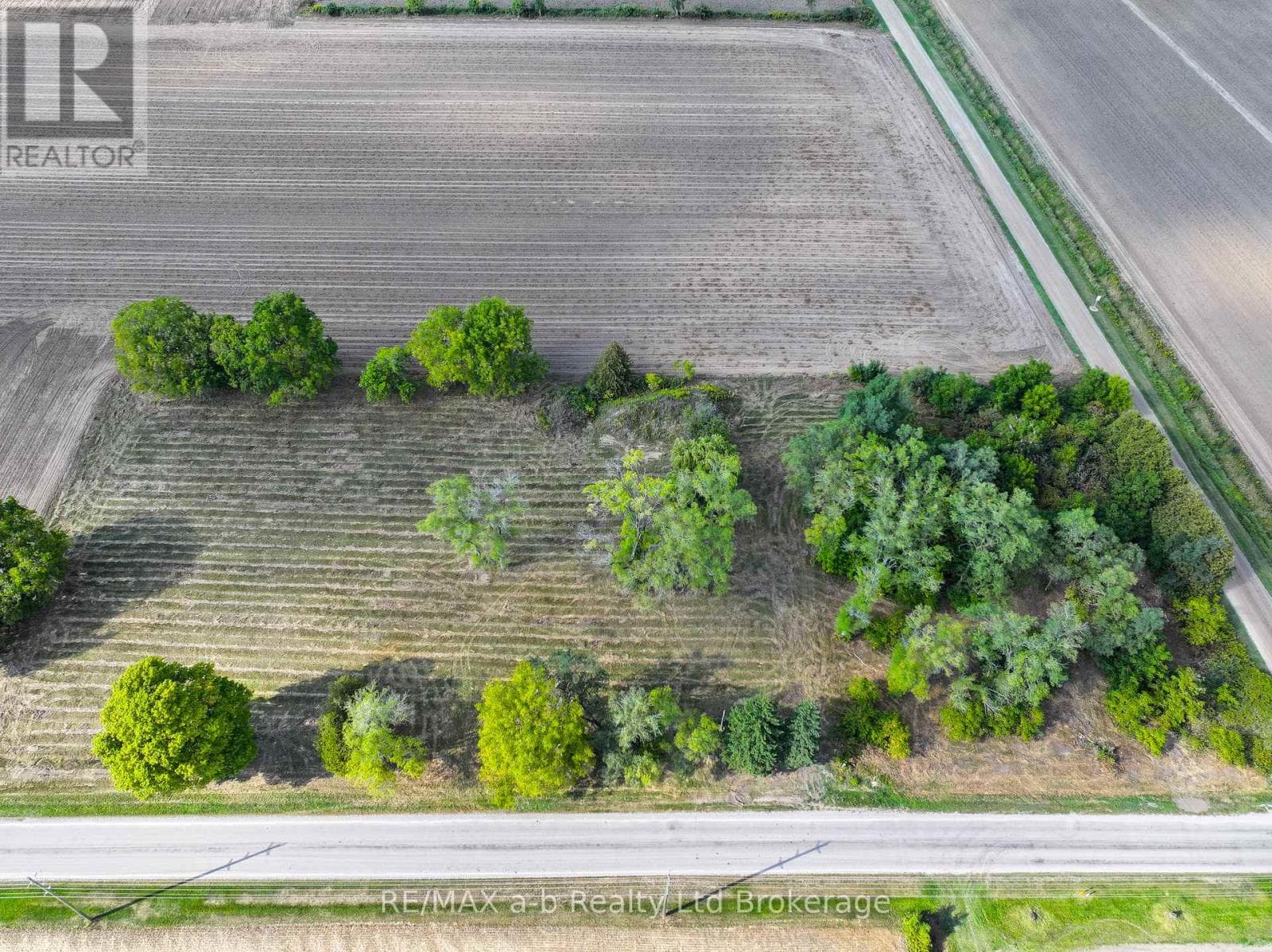 188 12TH CONCESSION ROAD photo 2
