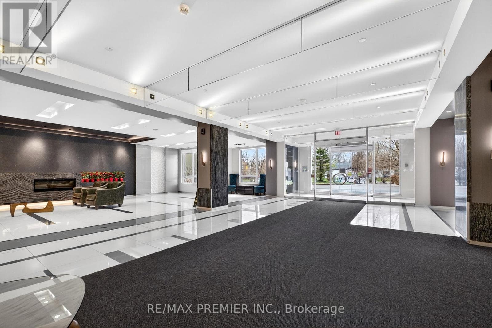 608 - 7167 YONGE STREET photo 2