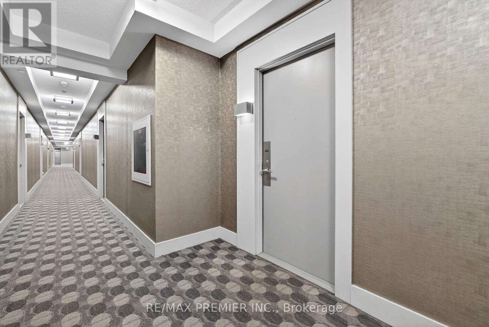 608 - 7167 YONGE STREET photo 3