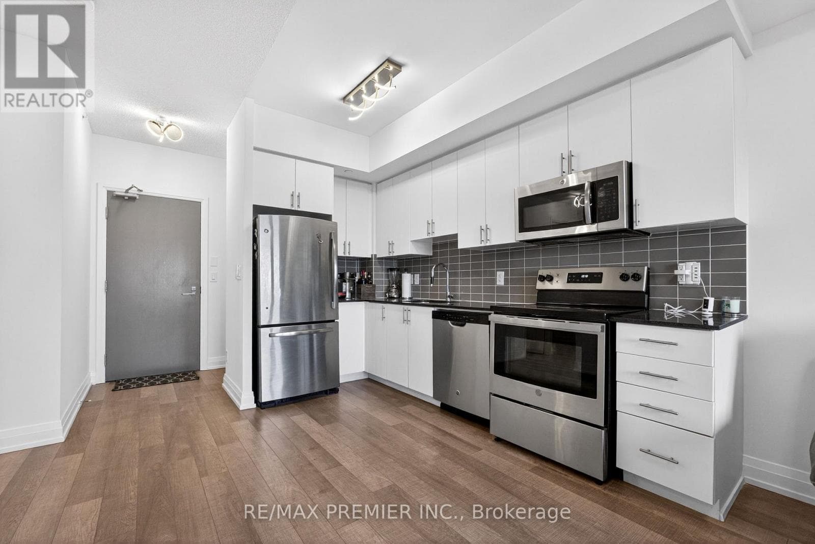 608 - 7167 YONGE STREET photo 5