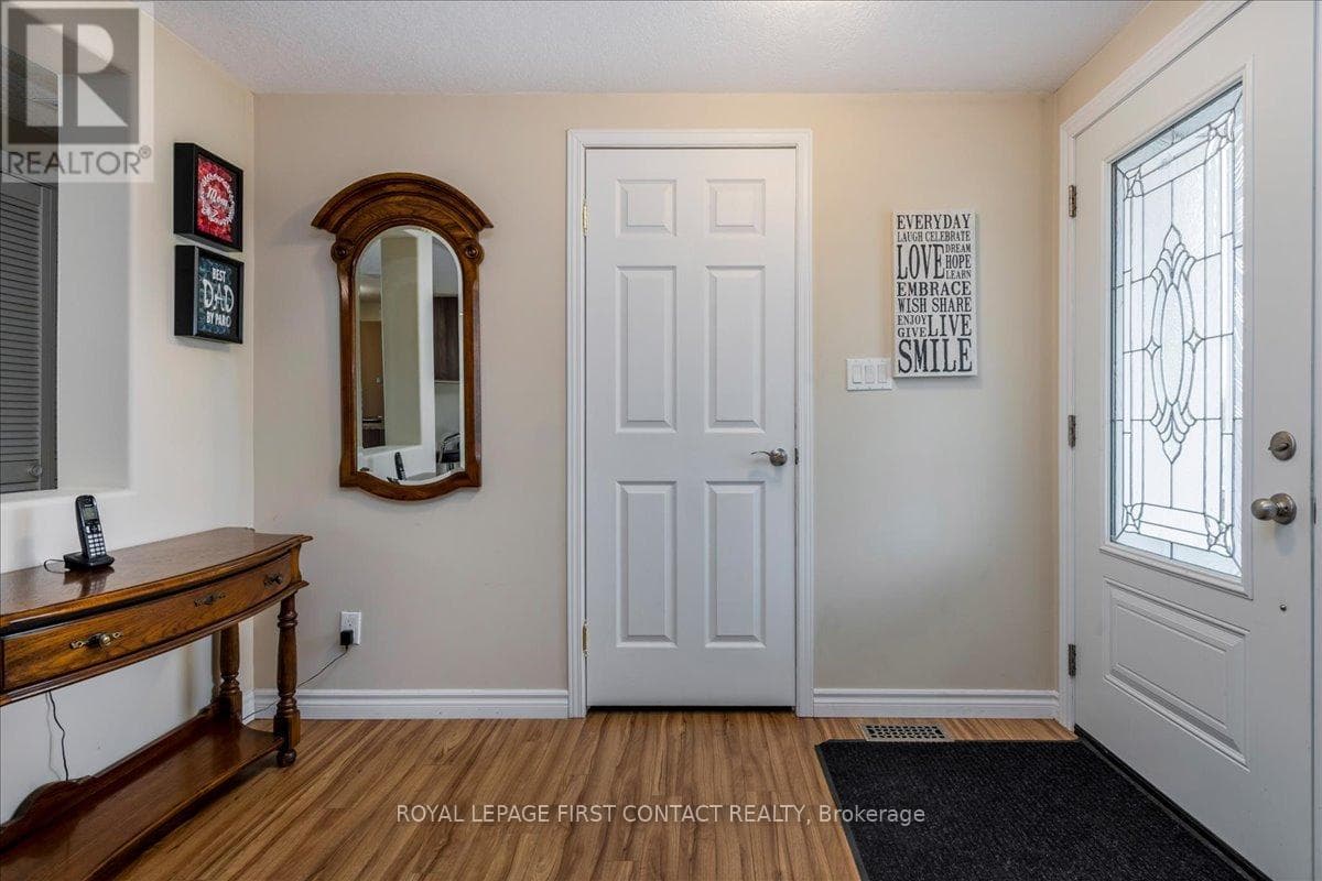 50 LINDEN LANE photo 3