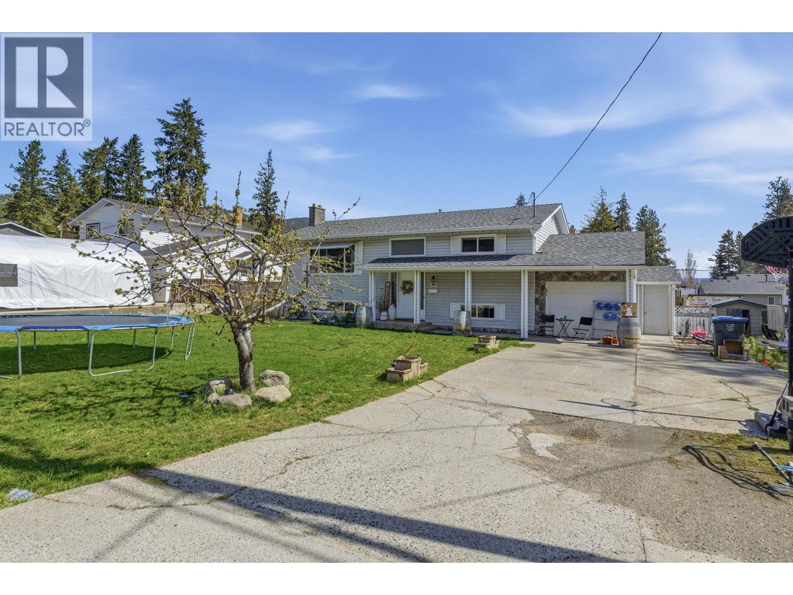 3283 McMahon Road photo 2