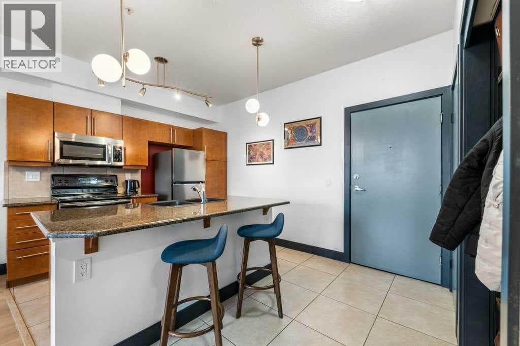 306, 2307 14 Street SW photo 3