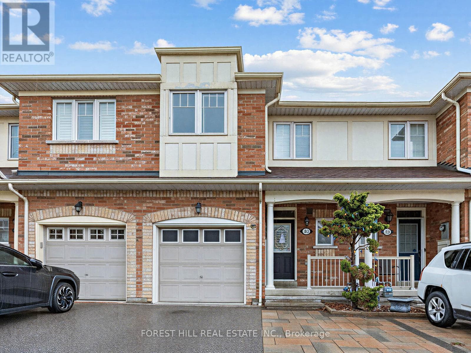 40 CROKER DRIVE S photo 2