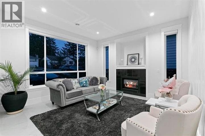 338 MUNDY STREET photo 4