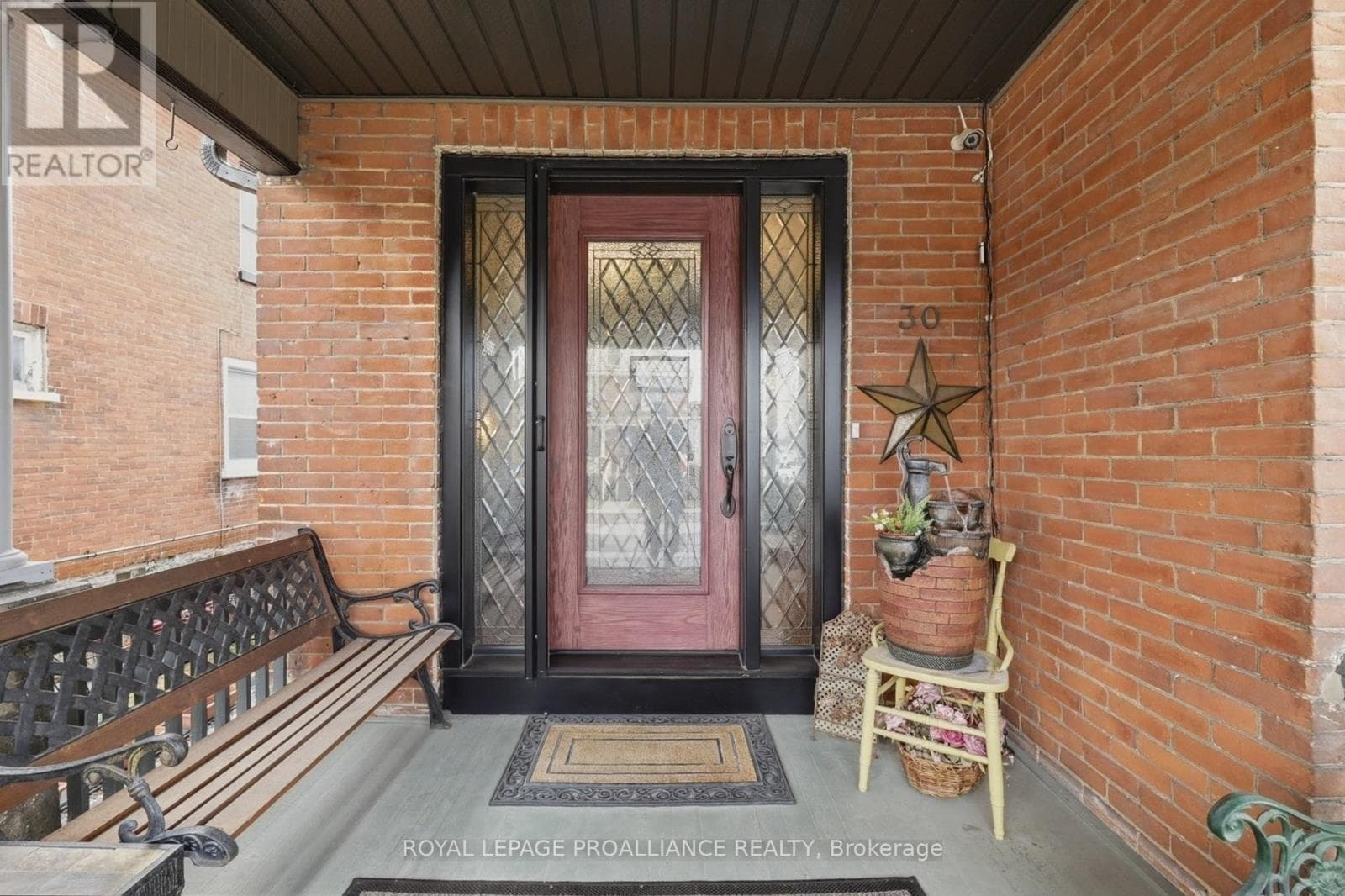 30 CATHARINE STREET photo 4