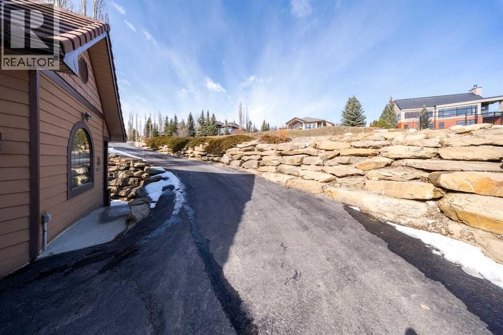 39 Slopes Grove SW — photo 3