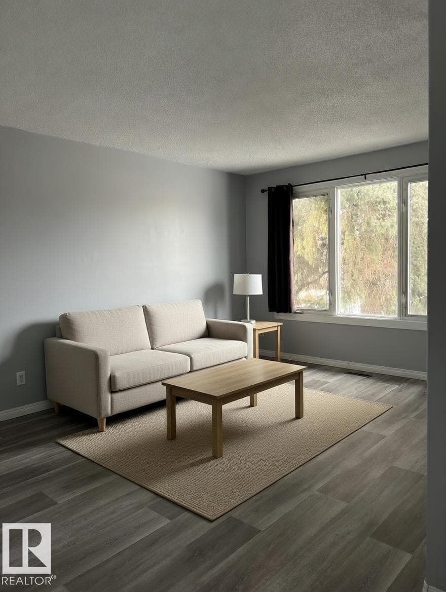 6333 11 AV NW photo 3