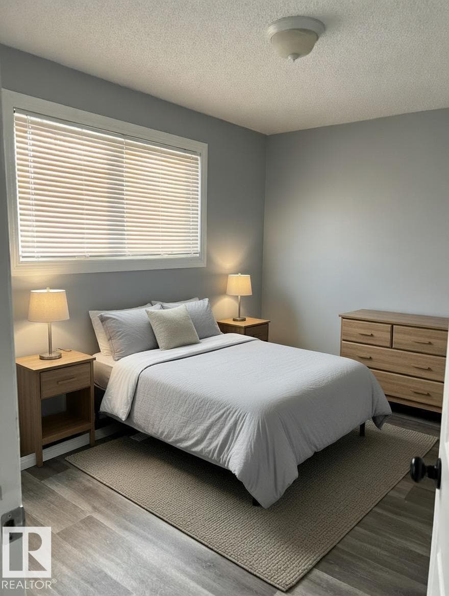 6333 11 AV NW photo 4