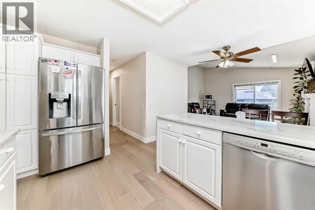 7165 California Boulevard NE photo 5