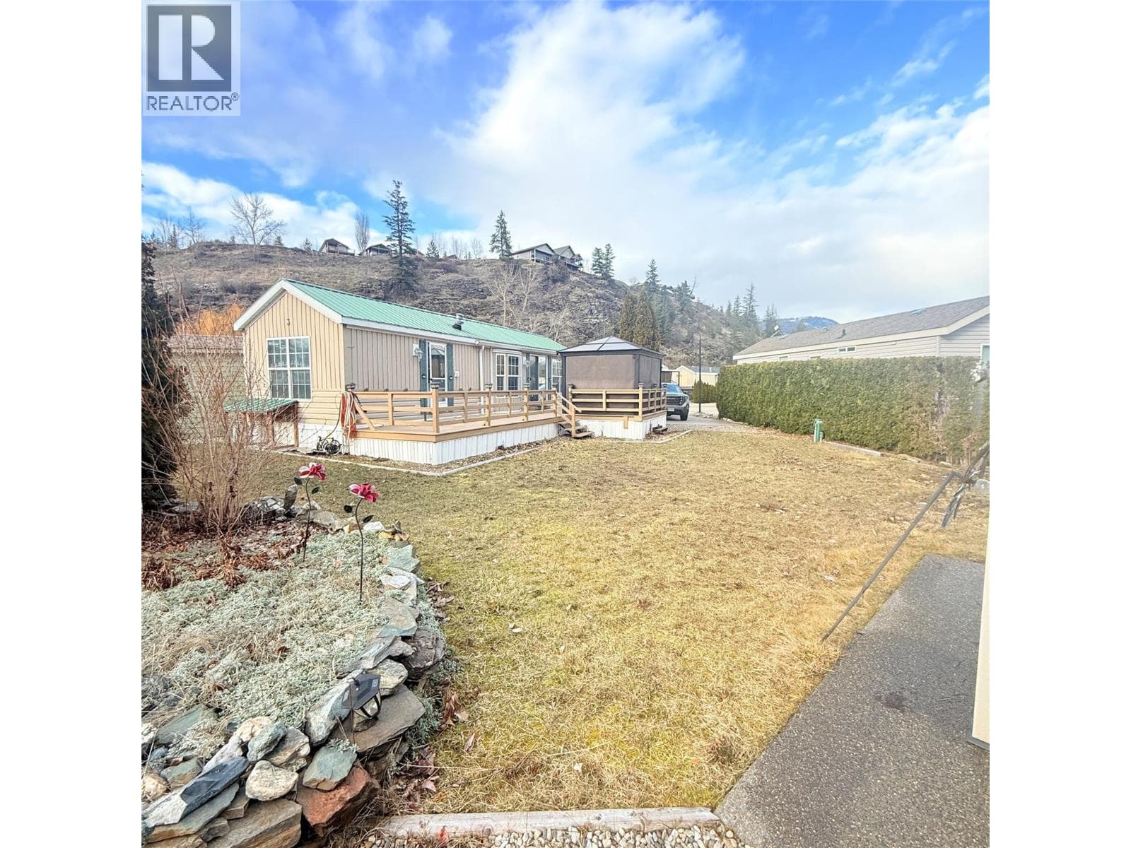 1 bed 1 bath recreational at 2633 SQUILAX-ANGLEMONT Road Unit# 3 — $169,900