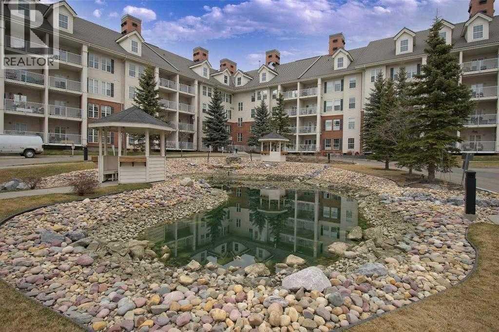 1 bed 1 bath single family at 2458, 151 Country Village Road NE — $367,800