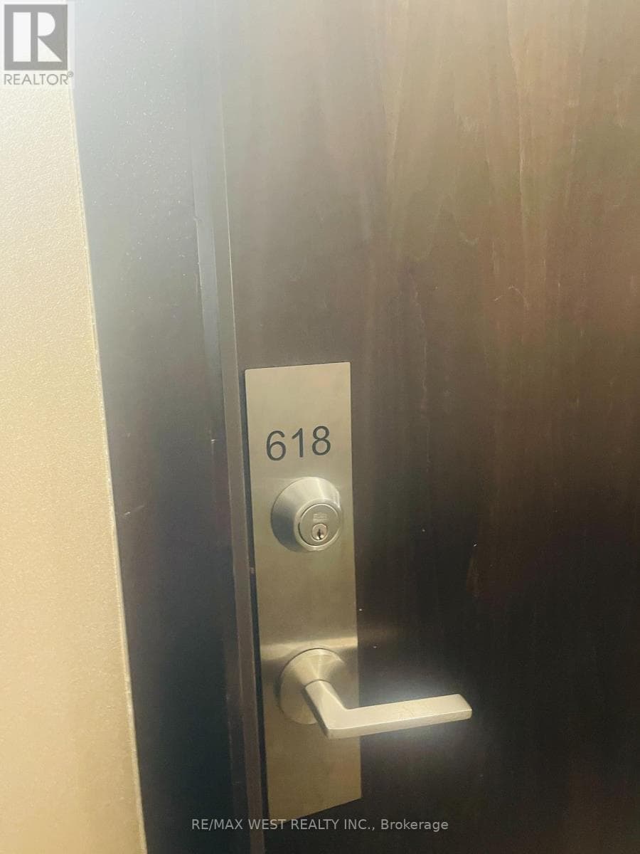 2 bed 1 bath single family at 618 - 7608 YONGE STREET — $528,000