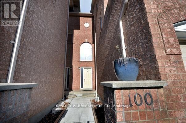 100 - 107 BRISTOL ROAD E photo 2