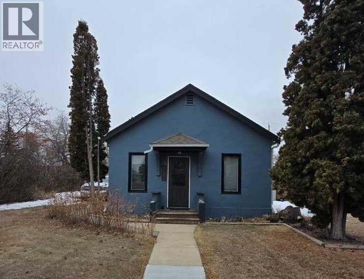 2 bed 1 bath single family at 5013 49 Street — $149,000