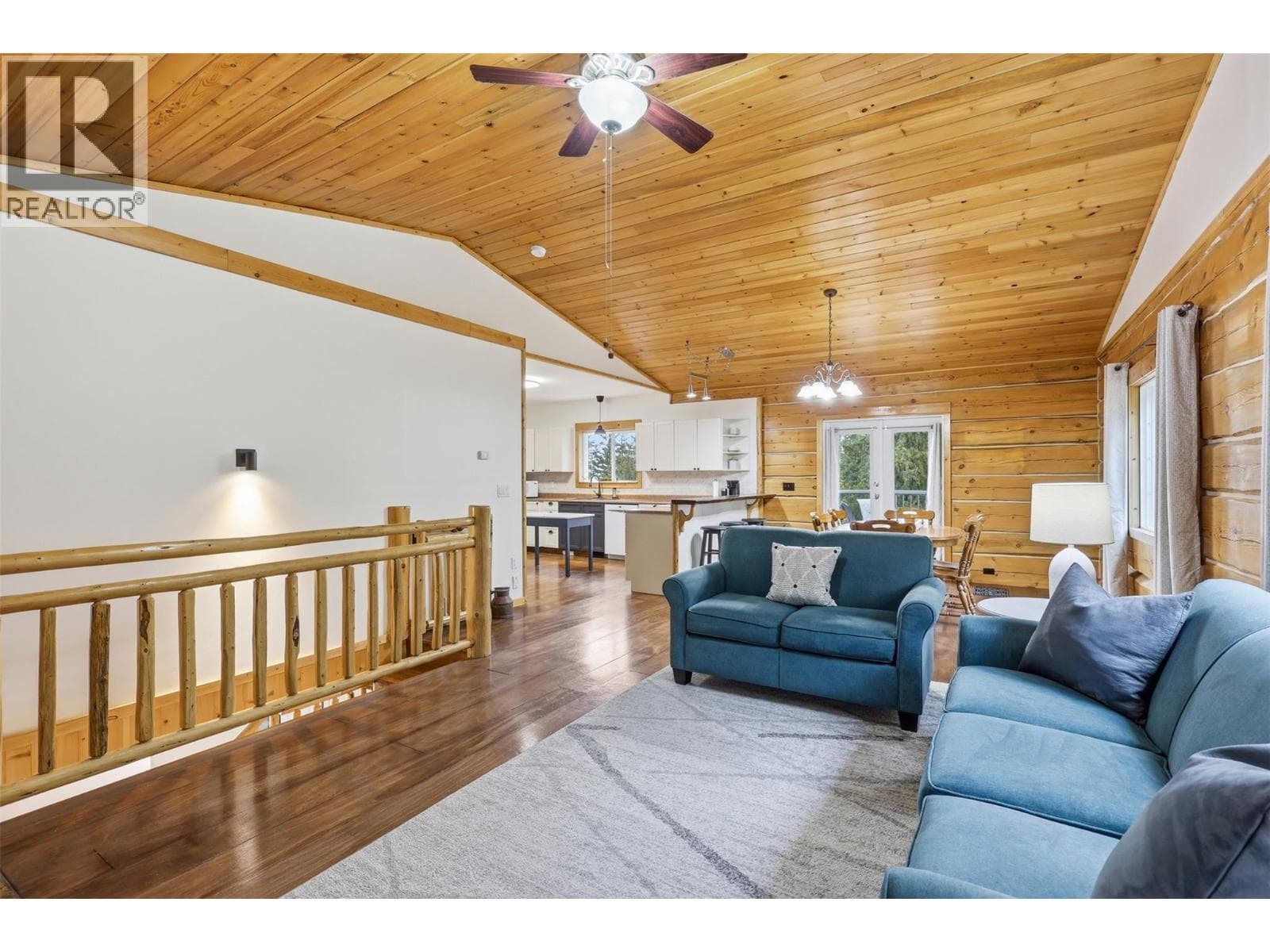 2233 Wildflower Lane photo 5