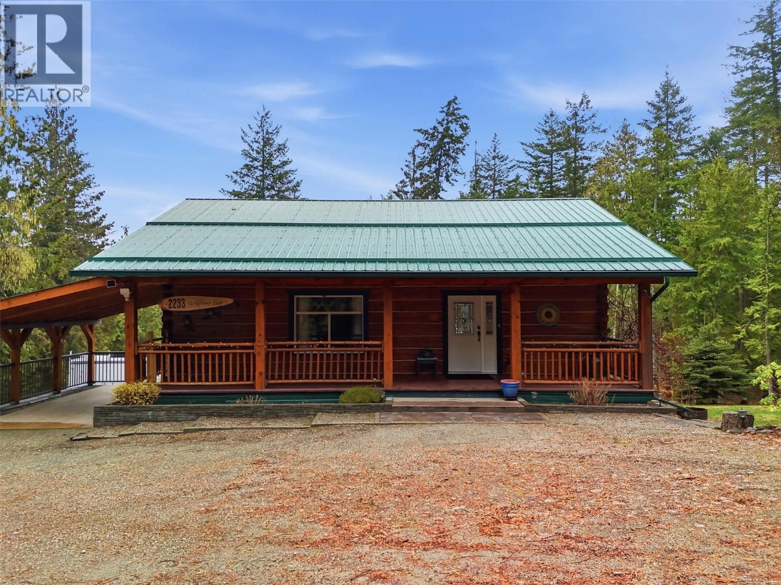 2233 Wildflower Lane photo 2