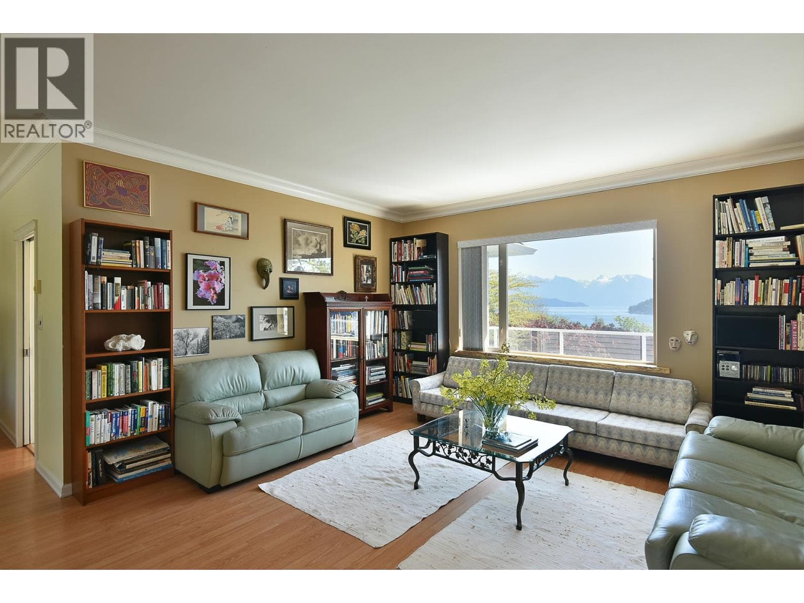 590-592 N FLETCHER ROAD photo 2