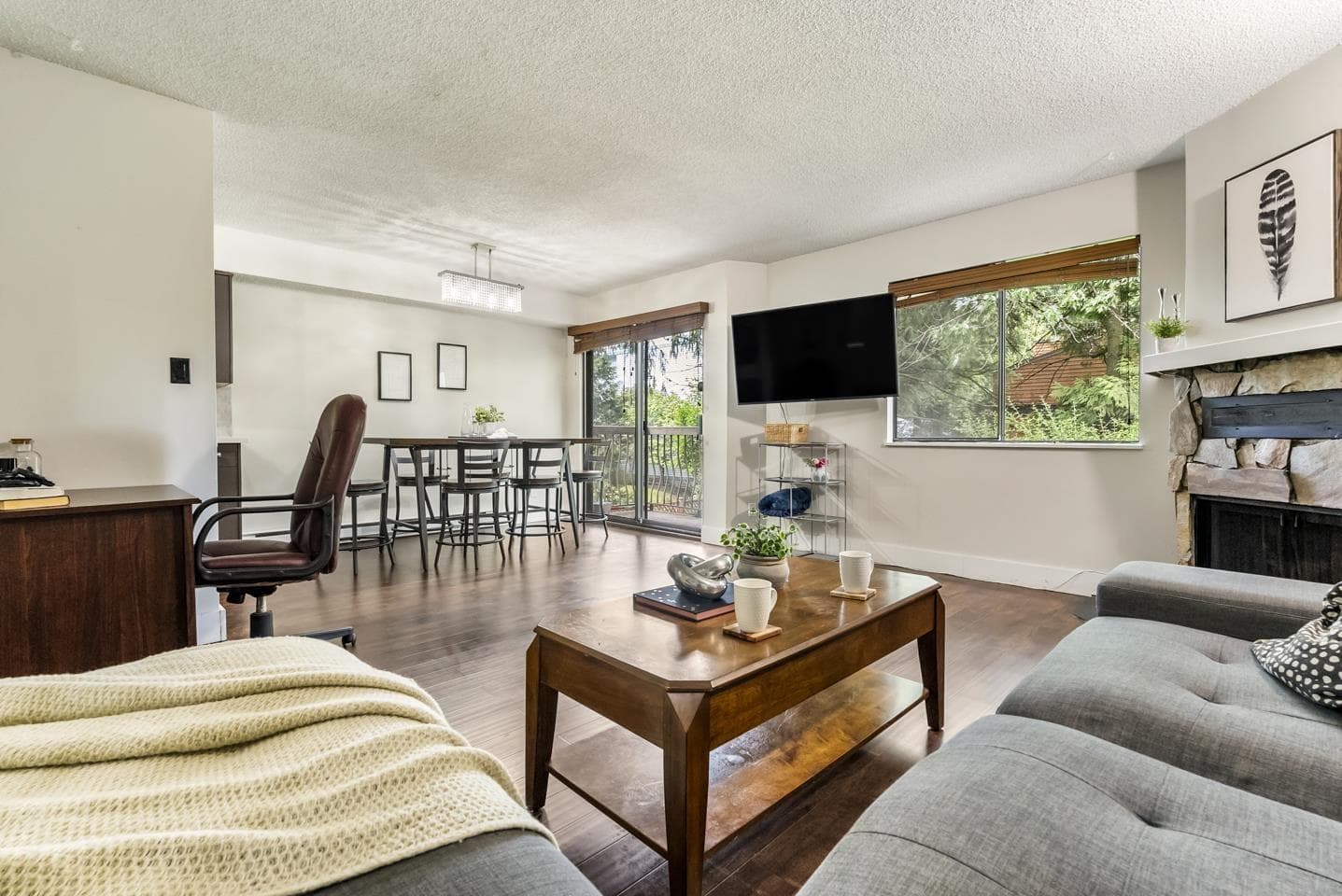 207 7144 133B STREET photo 3
