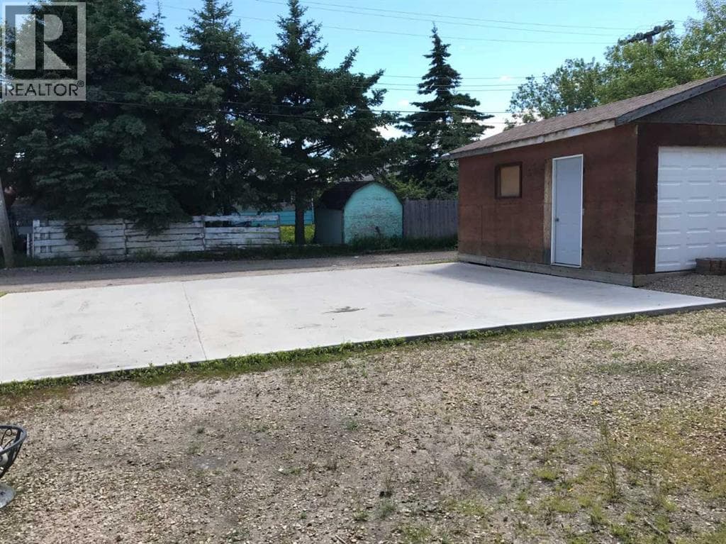 10531 104 Avenue photo 5
