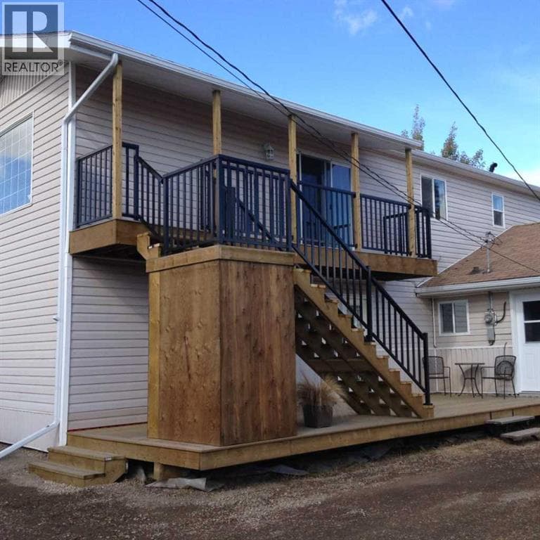 10531 104 Avenue photo 3