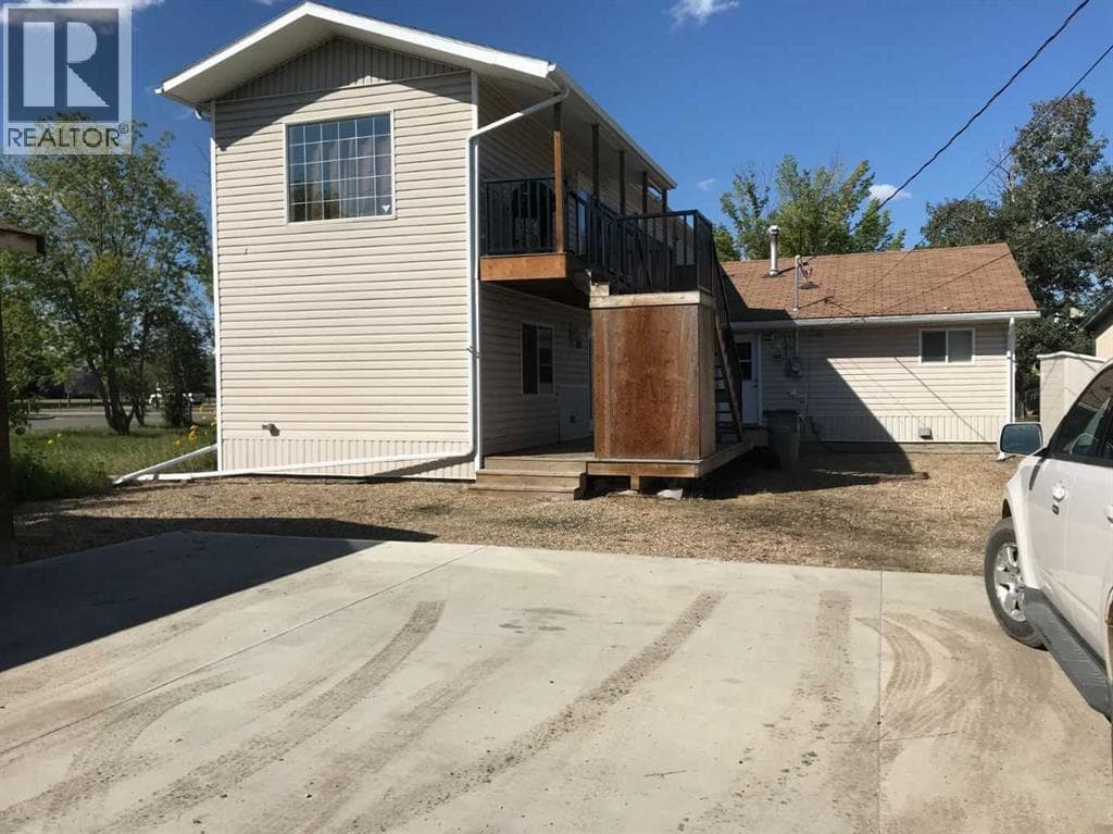 10531 104 Avenue photo 4