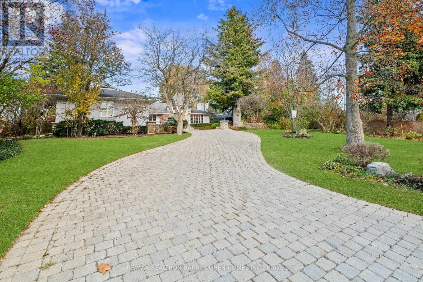 80 BAYVIEW RIDGE photo 3