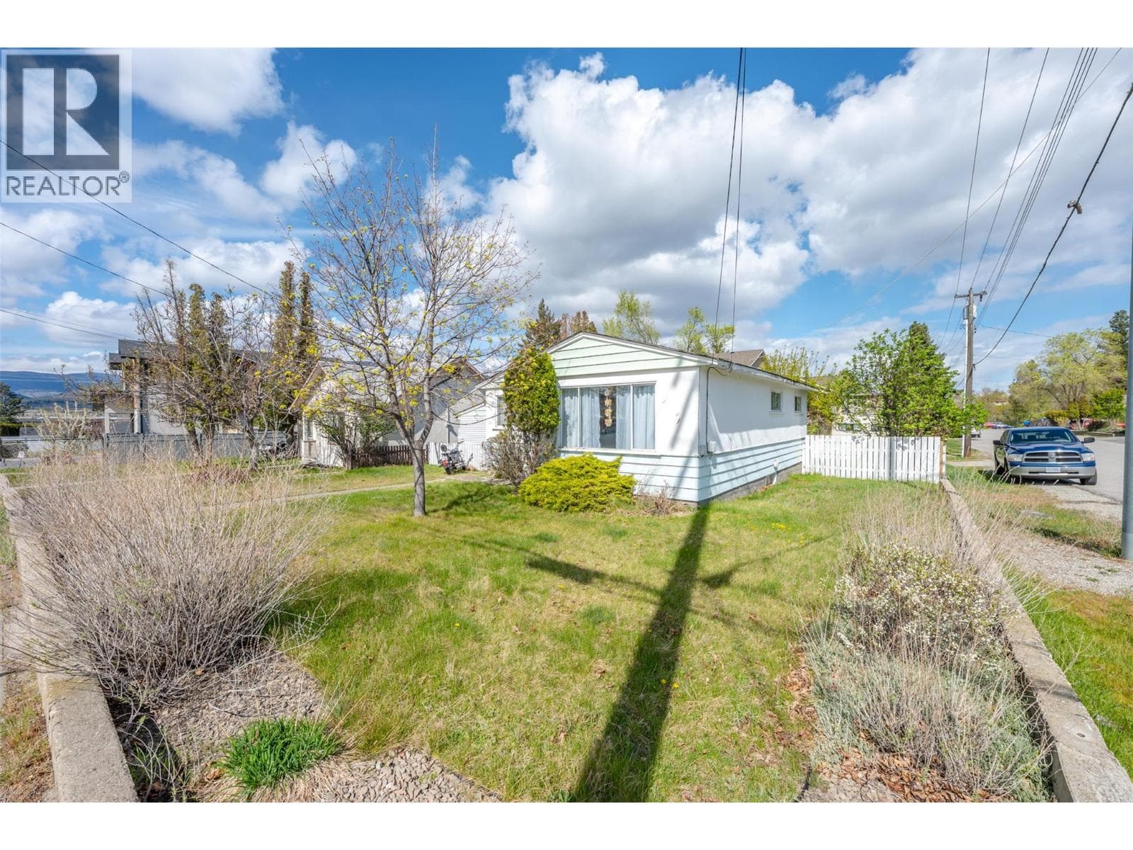 3 bed 1 bath single family at 797 FORESTBROOK Drive — $659,000