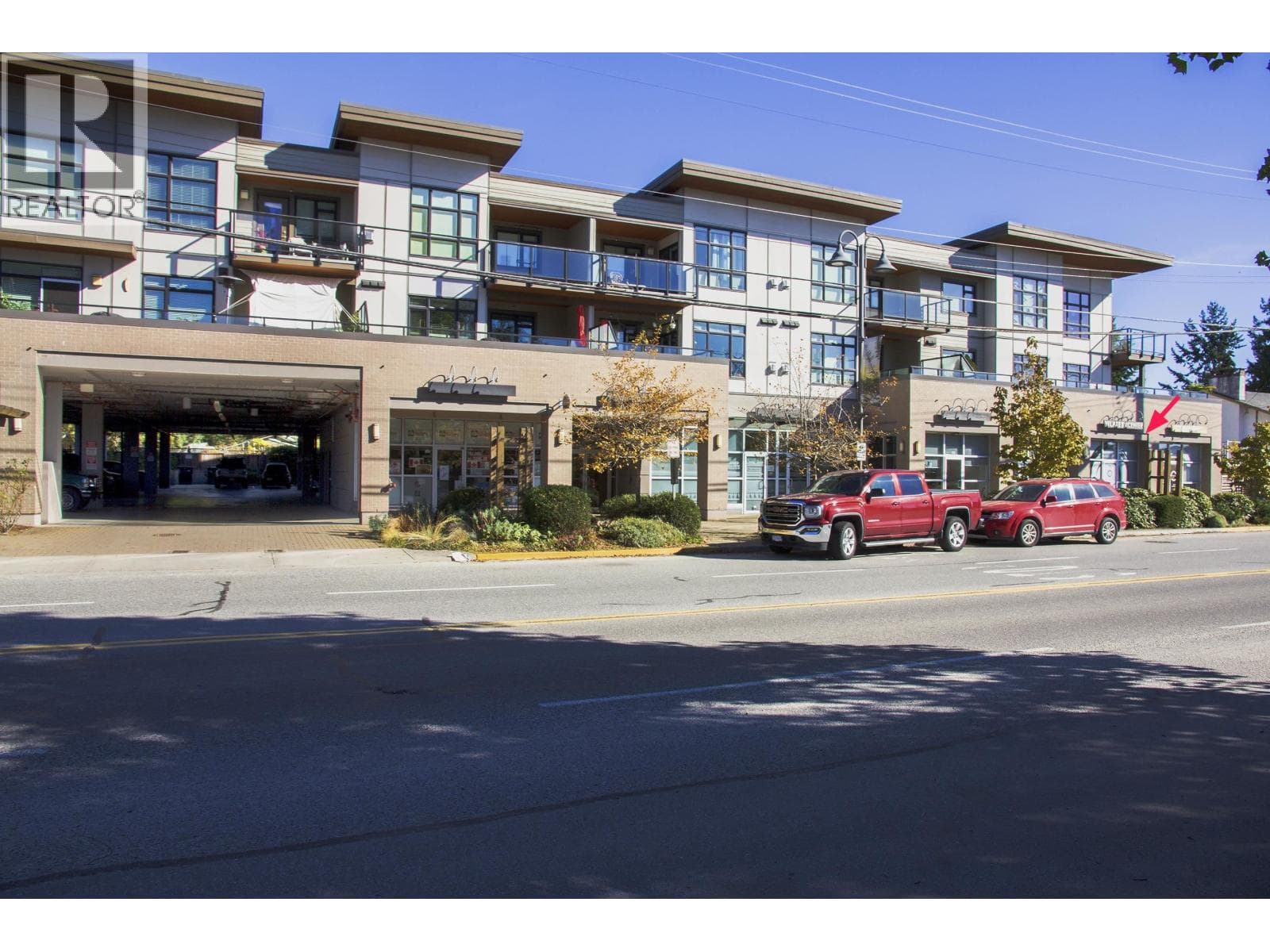 C105 5682 WHARF AVENUE photo 3