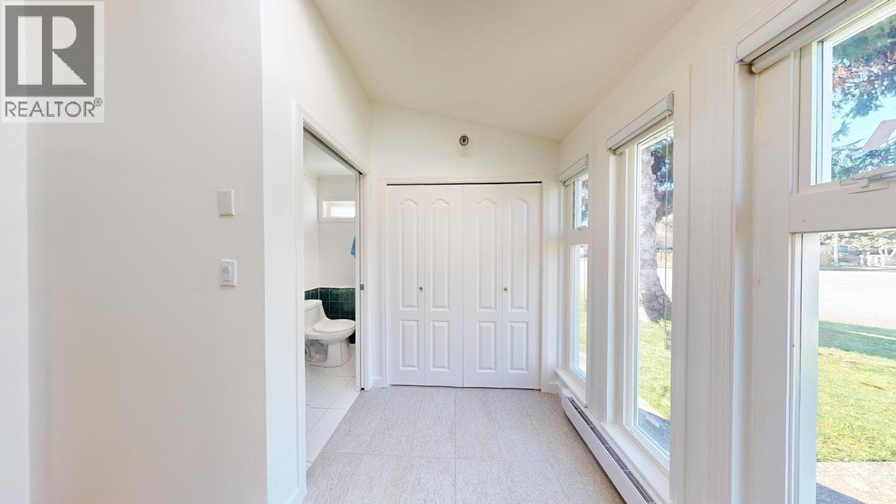 7920 FROBISHER DRIVE photo 2