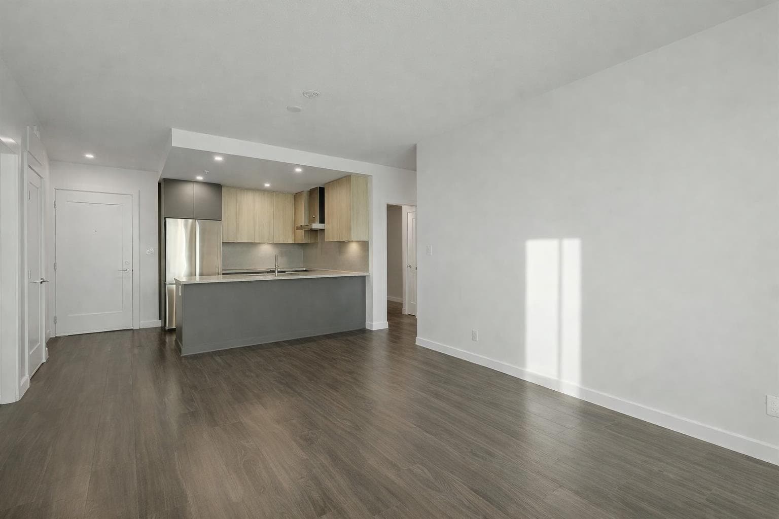 309 31940 RAVEN AVENUE photo 3