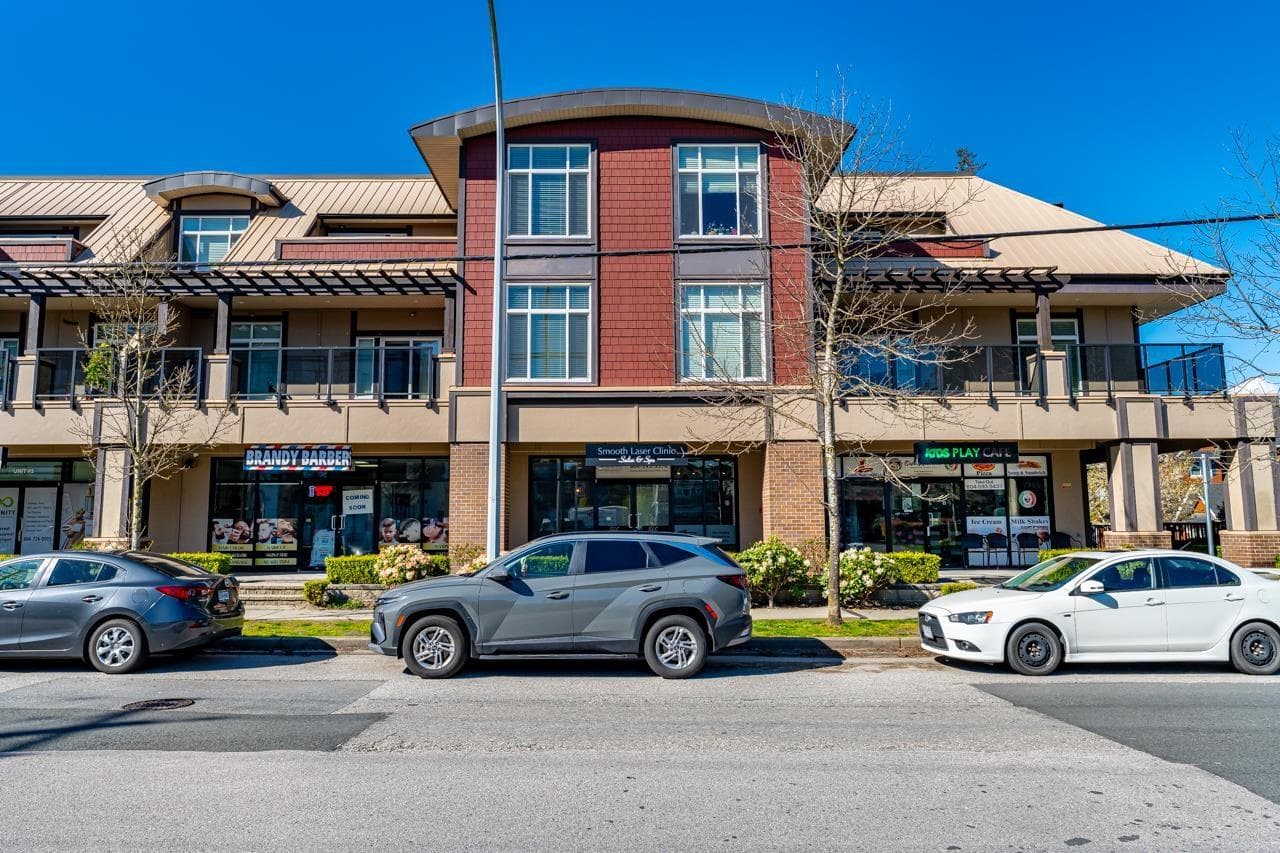 7 14885 60 AVENUE photo 2