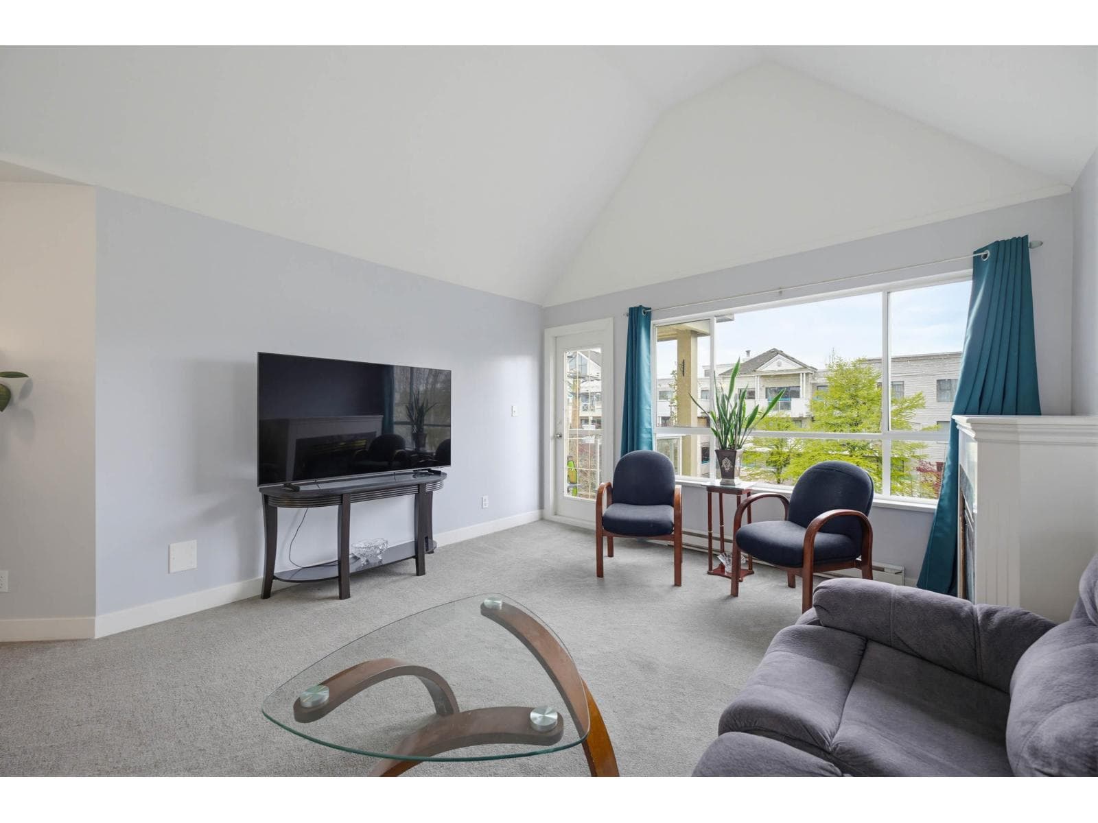 306 20257 54 AVENUE photo 4