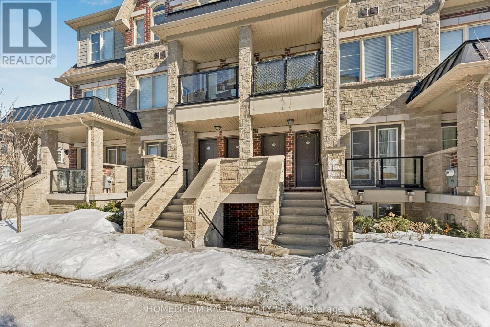 3 bed 3 bath single family at 144 - 200 VETERANS DRIVE — $698,000