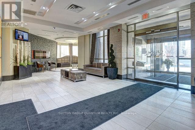 2102 - 310 BURNHAMTHORPE ROAD W photo 3