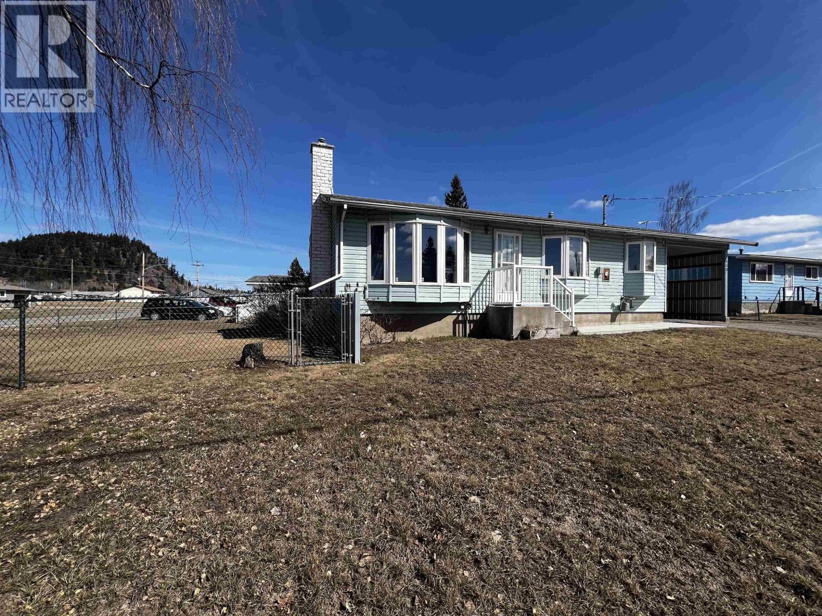 430 ENDAKO PLACE photo 3