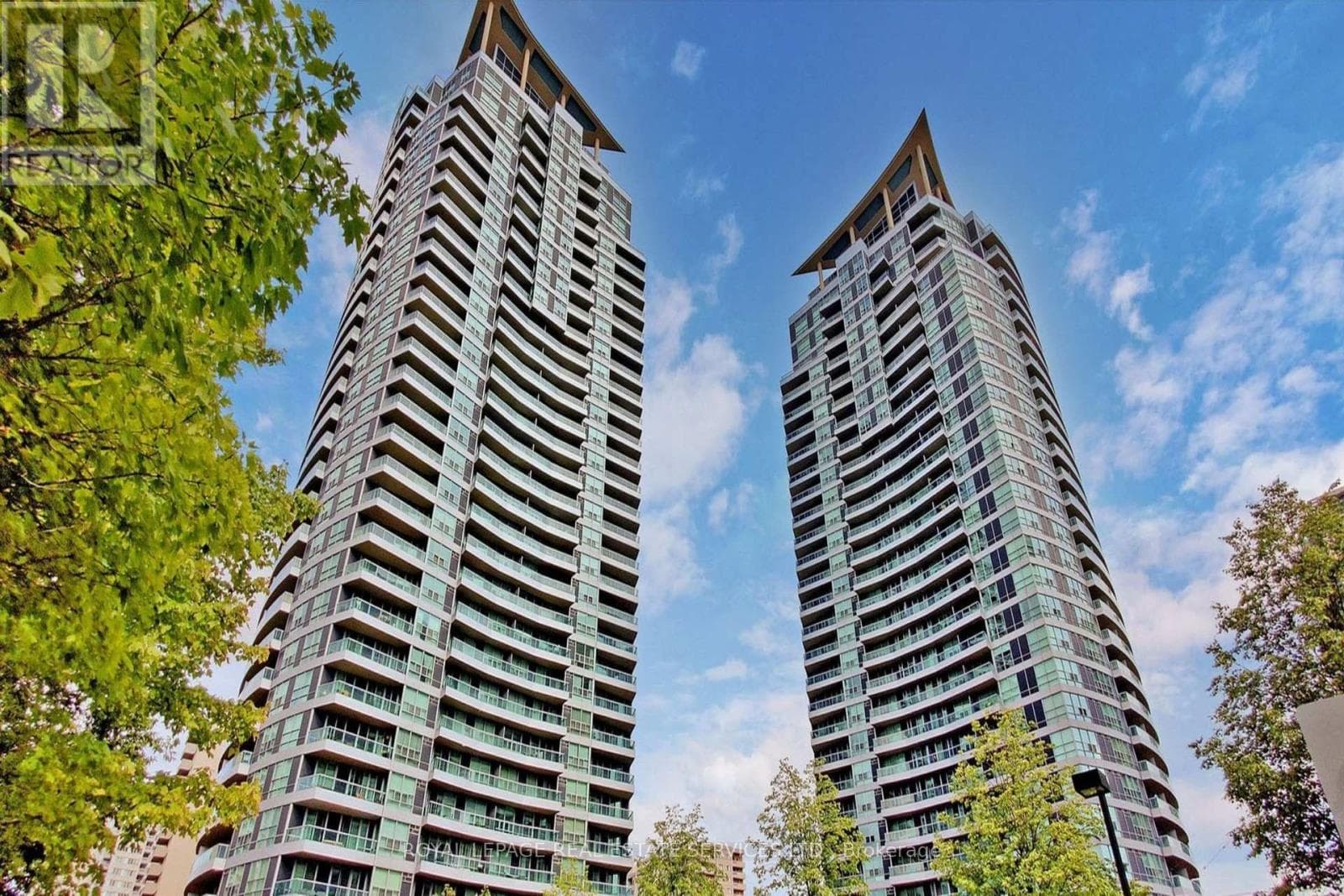 2 bed 2 bath single family at 2505 - 1 ELM DRIVE W — $569,999
